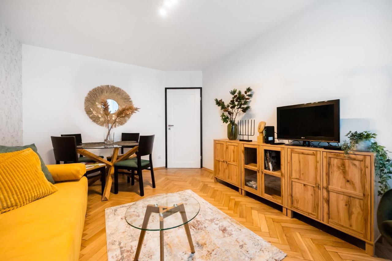 Metro Swietokrzyska Boho Aesthetic Apartment Варшава Екстер'єр фото