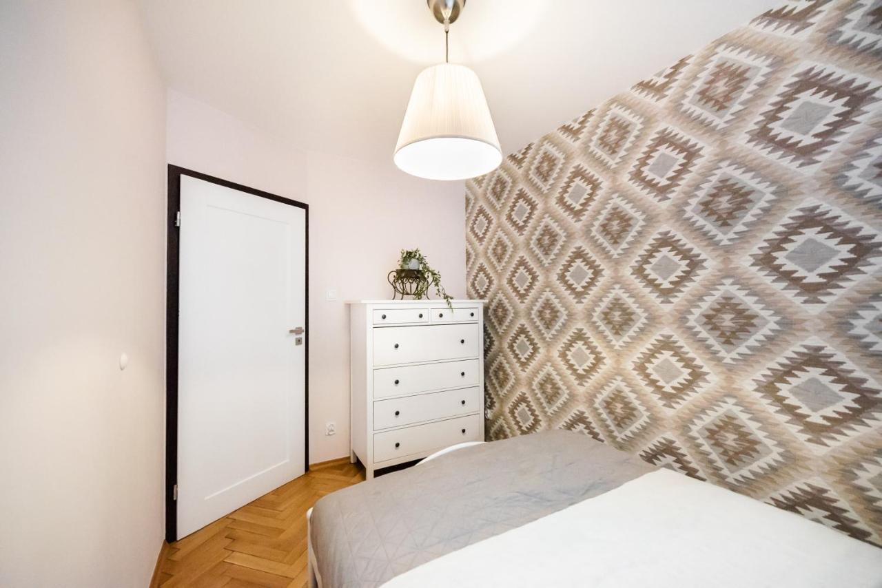Metro Swietokrzyska Boho Aesthetic Apartment Варшава Екстер'єр фото