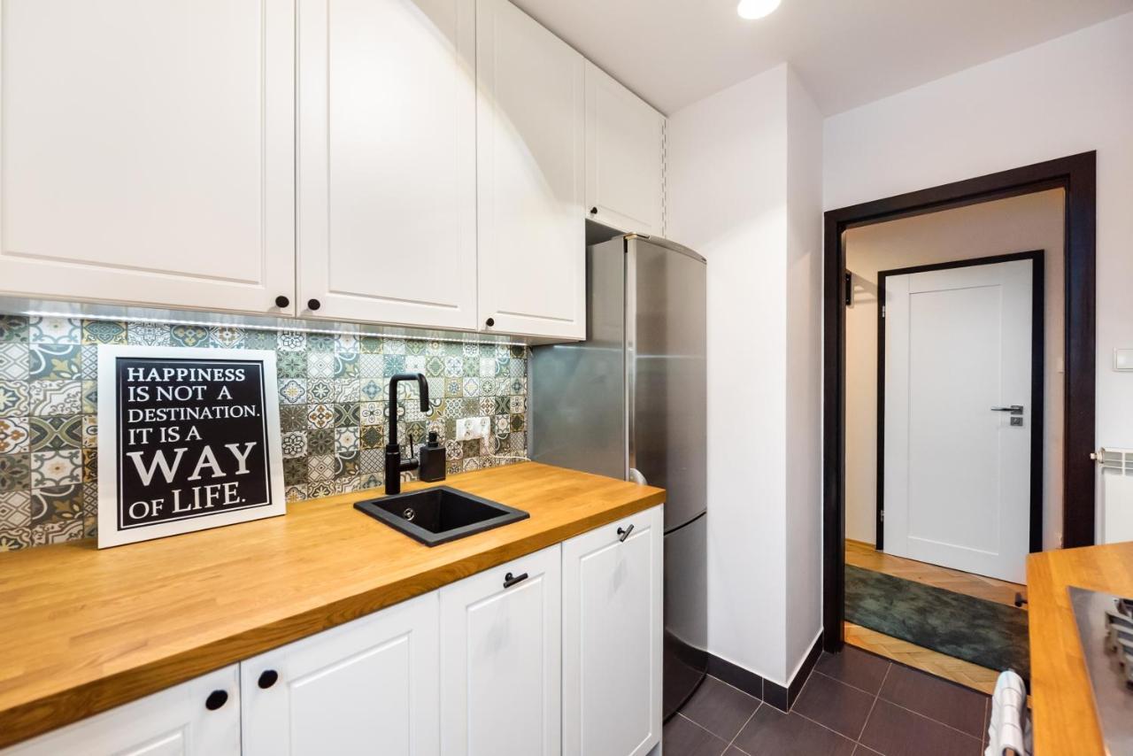 Metro Swietokrzyska Boho Aesthetic Apartment Варшава Екстер'єр фото