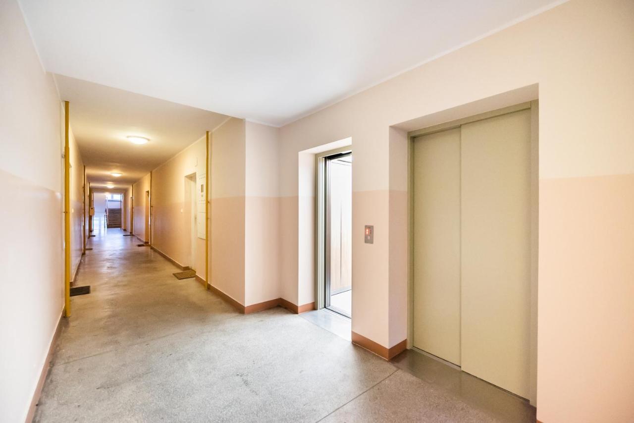 Metro Swietokrzyska Boho Aesthetic Apartment Варшава Екстер'єр фото